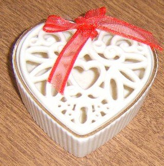 Lenox Porcelain Heart Shaped Trinket Box or Potpourie with Open Filigree Top
