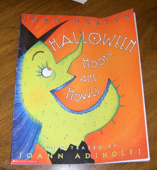 Halloween Hoots and Howls By Joan Horton Illus By Joann Adinolfi Paper Cover Free Shipping