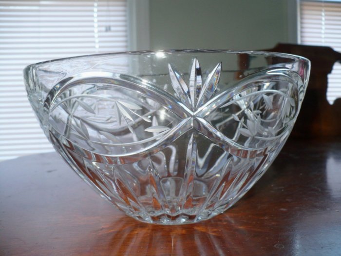 Beautiful Cut Crystal Bowl - Elegant