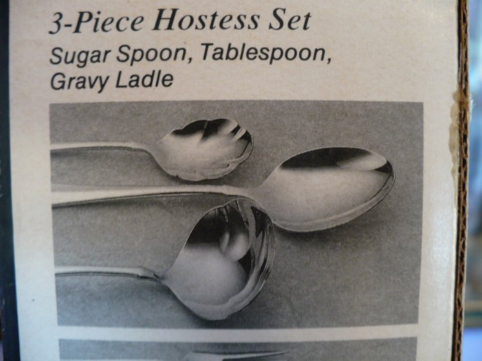 Oneida Falkirk 3 Pc Hostess Set, Spoons & Ladle