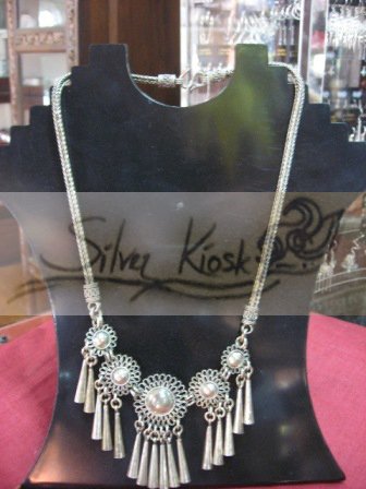 N024 Necklace Lanna flowers style