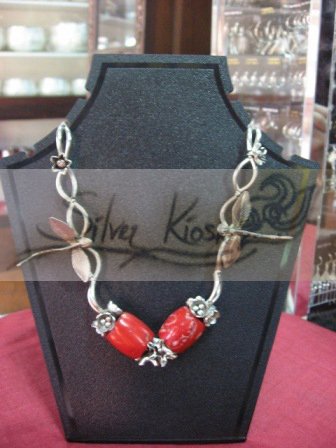 N028 Necklace with silver dragonfly&silver little flowers+red bead