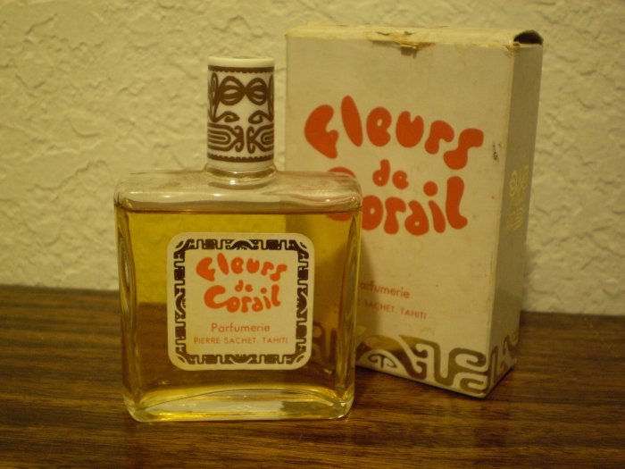 VINTAGE PERFUME BOTTLE FLEURS DE CORAIL PIERRE SACHET TAHITI in BOX
