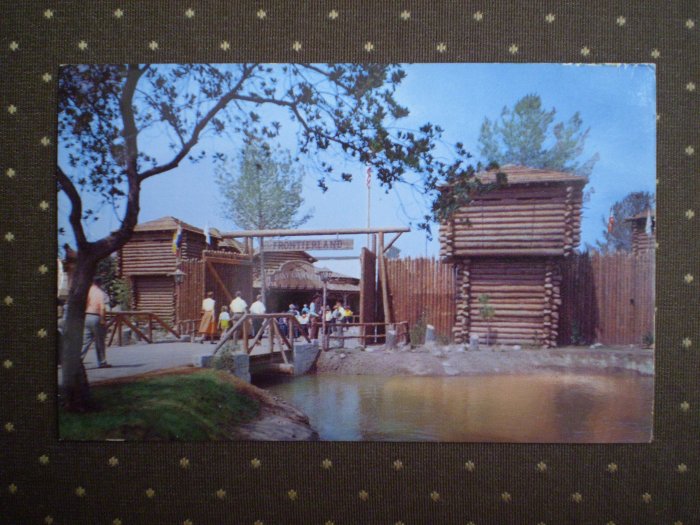 VINTAGE 1950's DISNEYLAND POSTCARD P12364 PC Crockett