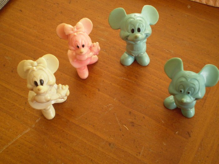 LOT 4 VINTAGE RUBBER DISNEYLAND FIGURE MICKEY & MINNIE MOUSE DISNEY