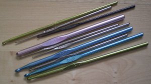 Crochet Hooks Aluminum Lot 10 Boye Susan Bates De Lux