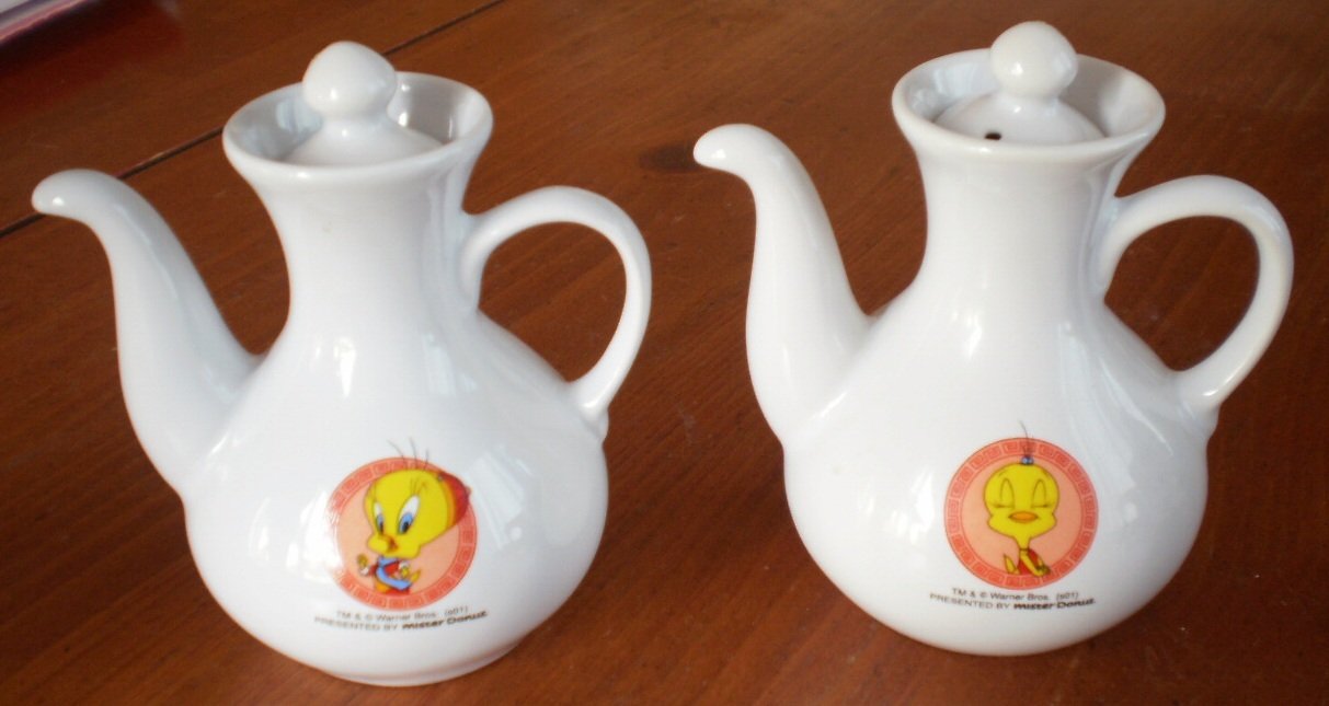 Mister Donut Sauce Servers Pourer Tweety Bird Lot 2 Mr Warner Bros White Cruet