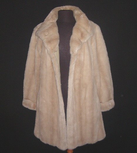 Blonde 50's Faux Fur