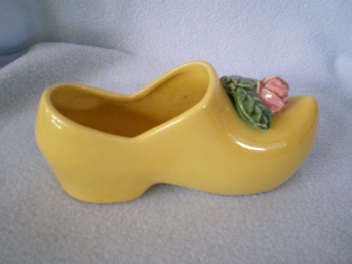 McCoy Dutch Shoe Planter