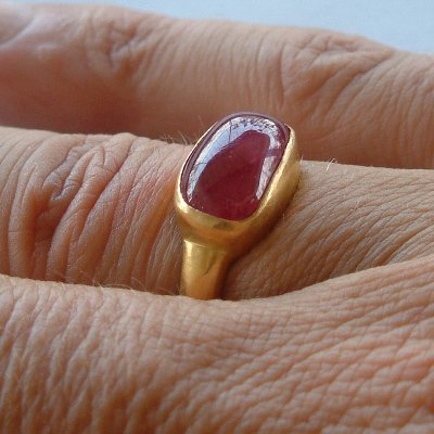 22K Hand made Solid Gold Ring featuring Cabochon Ruby