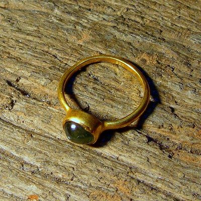 22K Hand made Solid Gold Ring with Green Sapphire