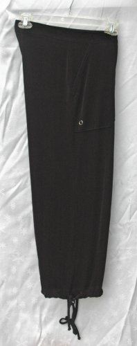 CHICO's TRAVELERS Black Slinky Capris - Chico's Size 0 - Small Medium