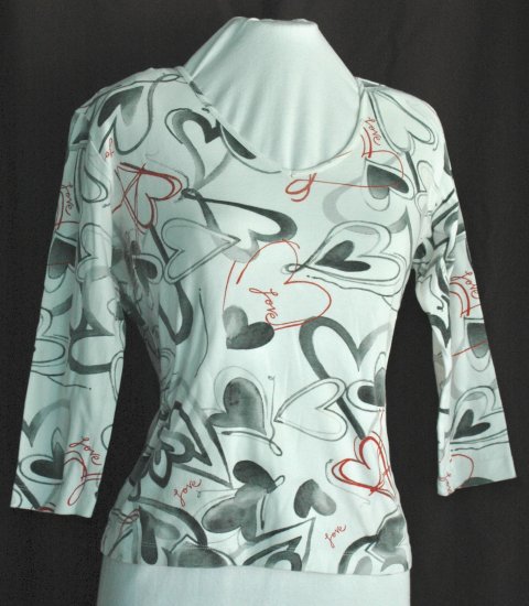 CHICO's Vibrant and Fun HEART LOVE 3/4 Sleeve Top - Size 1 Small Medium