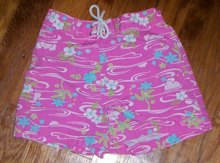 Darling girls 2T old navy hawaiian shorts