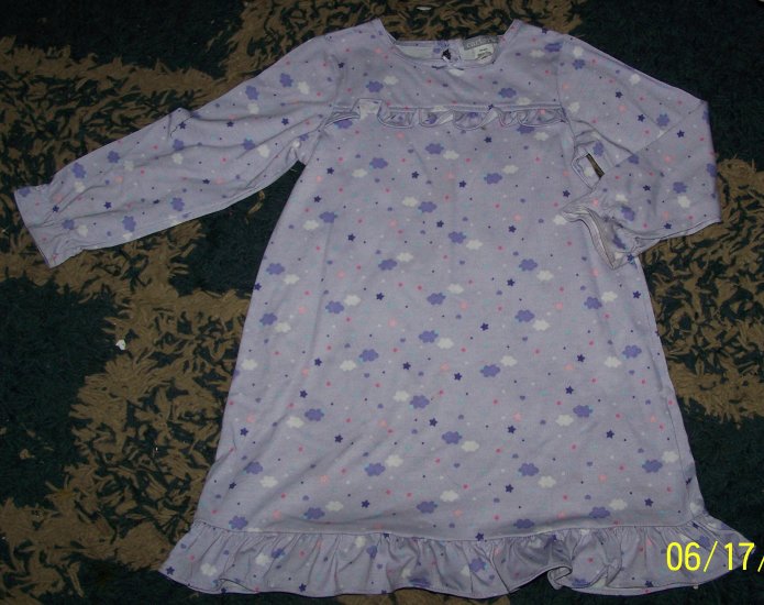 Nice girls 4T Carters ruffled nightgown-stars, clouds