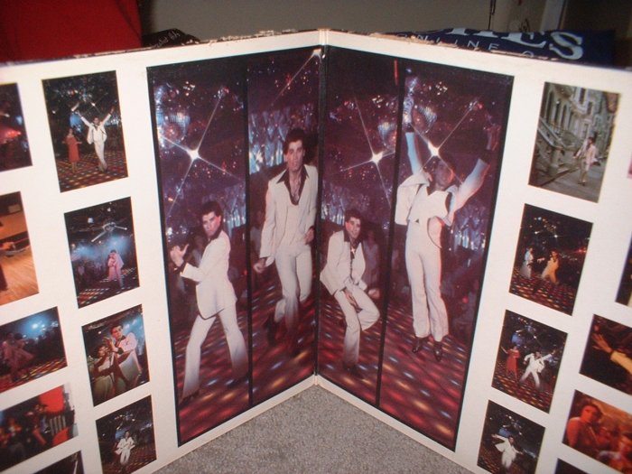 Saturday Night Fever John Travolta Original Sound Track 2 Album collector! (we combine shipping)