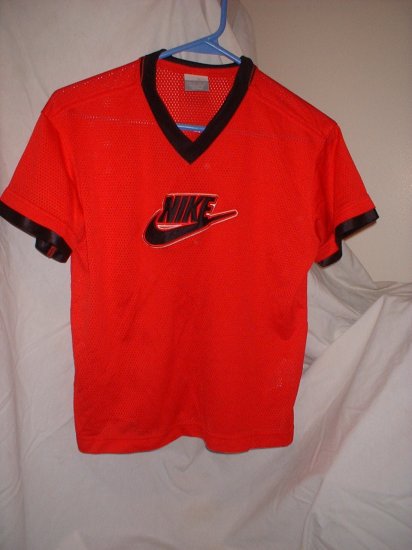 Boys size 8 NIKE sports shirt RED ***INCLUDES SHIPPING!*** we combine shipping too!