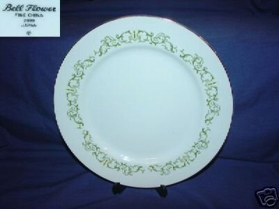 Fine China of Japan Bell Flower 4 Dinner Plates