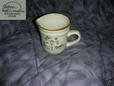 International / Sunmarc Heartland Cream Pitcher Creamer