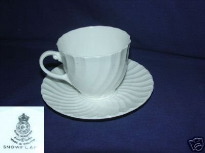 Royal Worcester England Snowflake 4 Cup and Saucer Sets