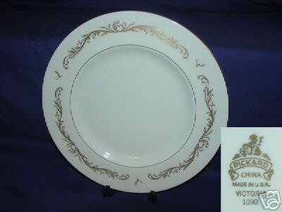 Pickard Victoria 4 Dinner Plates
