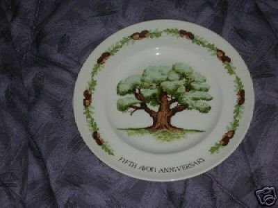 Avon Wedgwood "The Great Oak" 5th Anniversary Plate