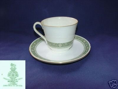 Royal Doulton Rondelay 4 Cup and Saucer Sets MINT
