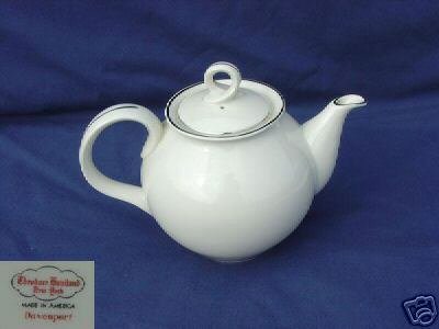Theodore Haviland NY Davenport Tea Pot with Lid - MINT