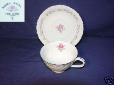 Fine China of Japan Royal Swirl 4 Cup and Saucer Sets