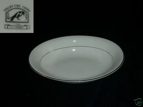 Shelby Fremont 1 Oval Vegetable Serving Bowl