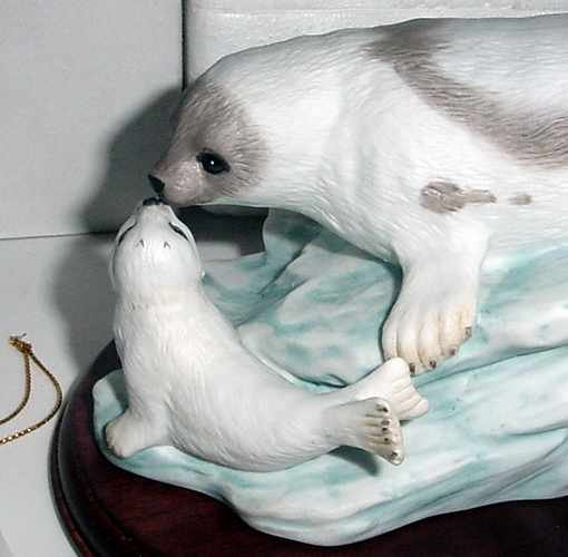HOMCO Masterpiece Porcelain Harp Seals Endangered Species