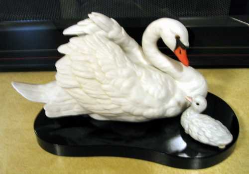 Homco Home Interior Masterpiece Graceful Reflections Swans