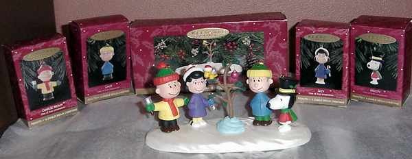 1995 Hallmark PEANUTS CHARLIE BROWN CHRISTMAS Ornaments