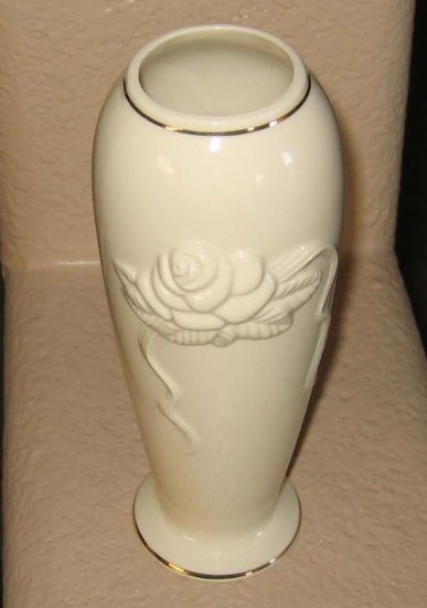 TALL LENOX PORCELAIN VASE W/ ROSE BLOSSOM 24K GOLD TRIM
