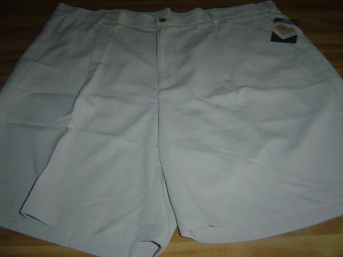 NwT 42 NIKE GOLF Tan Shorts Men New Wrinkle Resistant