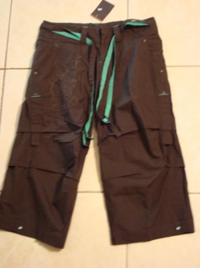 NwT M 8-10 NIKE Women Rhythm Radiance Capri Pants New Medium