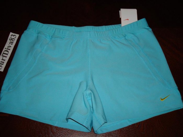 NwT M NIKE Women Dri-Fit Acceleration Run Shorts NeW Medium