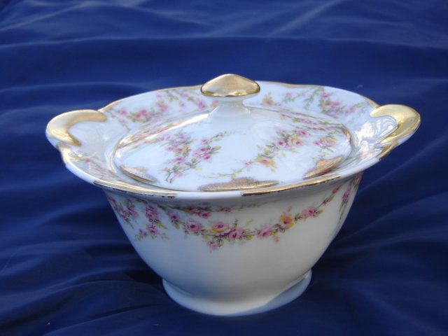 HAVILAND Varenne NY sugar bowl