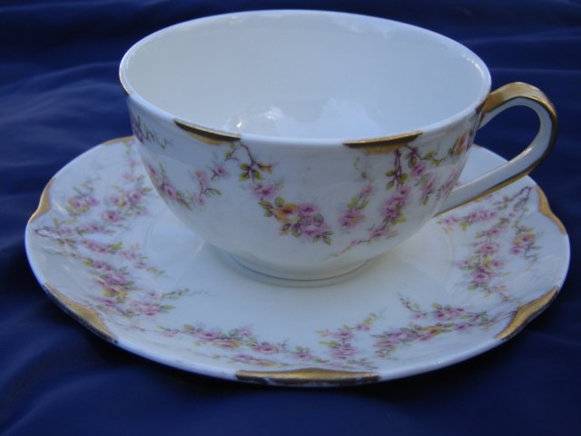HAVILAND Varenne NY tea cup and saucer