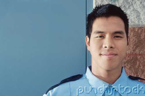 Policing The Community - Selecting & Training Employees To Do Community Policing