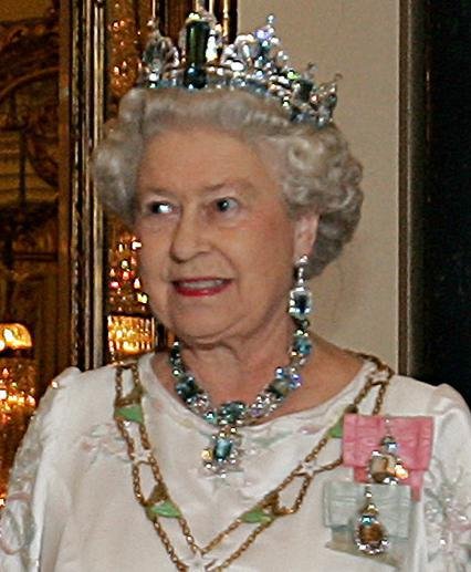 The Story Of Queen Elizabeth II - Monarch & World Leader