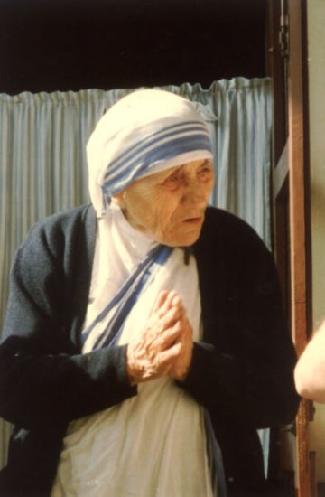 Mother Teresa - Founded "The Missionaries Of Charity" & Awarded The Nobel Peace Prize