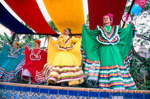 Curriculum Design & Instruction To Teach Latino Holidays