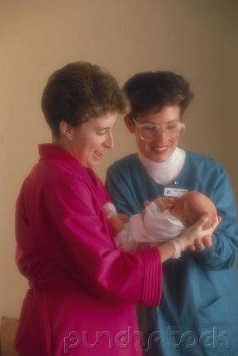 Nursing Assistants - Caring For Mothers & Newborns