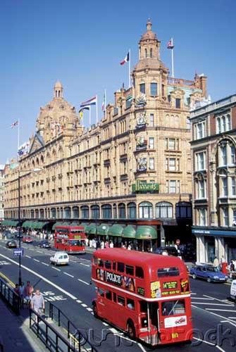 Approaches To Enhance Service Quality Orientation In The U K - The Role Of The Public Sector