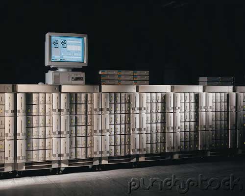 Managing Database Environments - Data Warehouse Technology & Management