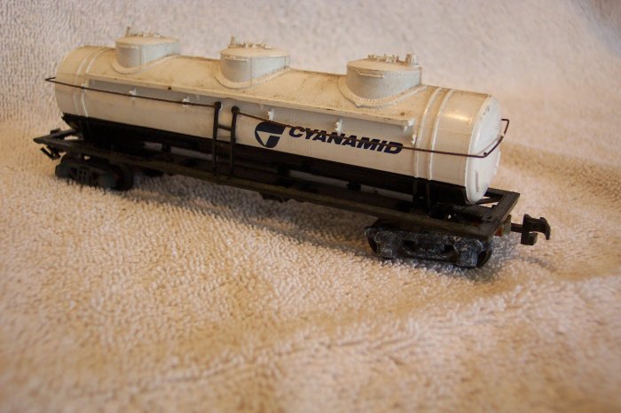 Bachman Cyanamid Tanker HO Scale