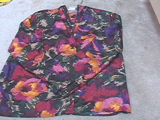 Ladies PAPPAGALLO Jewel Tone Floral Blouse 8