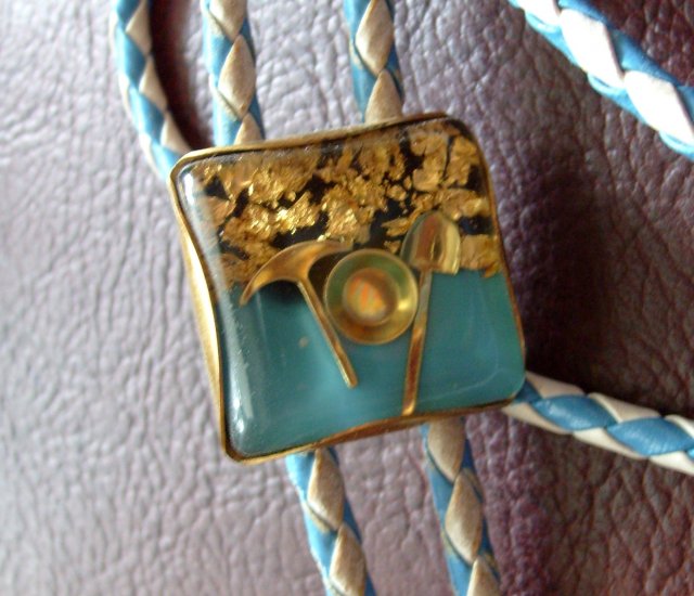 Vintage Lucite Bolo Tie California Gold Rush Panning Pan 1950s 50s