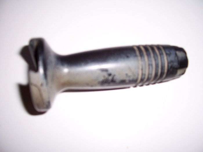 Knight’s Armament Composite Vertical Grip